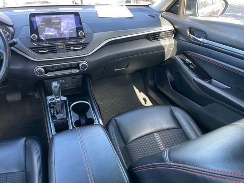 Certified 2023 Nissan Altima 2.5 SR AWD/4WD image 10