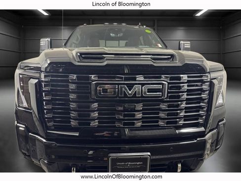Used 2026 GMC Sierra 2500 Denali Ultimate w/ Max Trailering Package AWD/4WD image 11