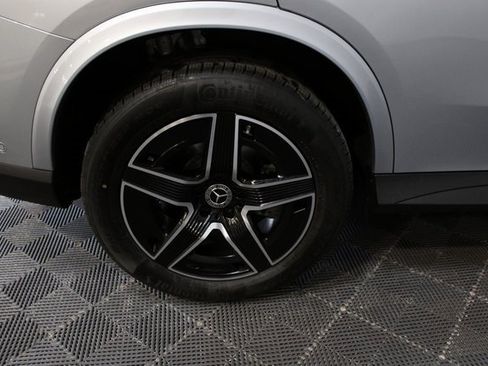 New 2025 Mercedes-Benz GLC 350e 4MATIC image 11