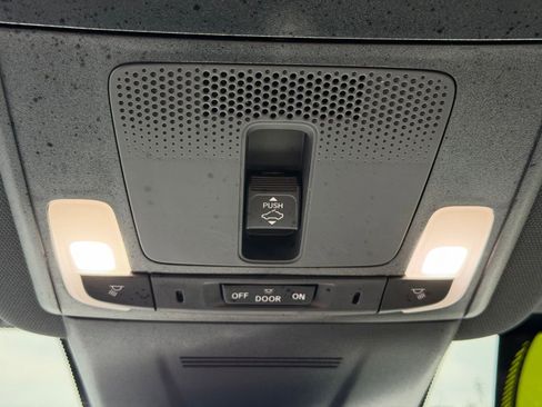 Used 2025 Honda CR-V Sport Touring image 27
