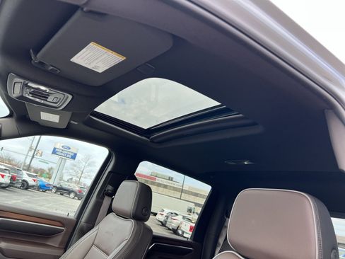 Used 2024 GMC Sierra 2500 Denali w/ Denali Reserve Package image 24