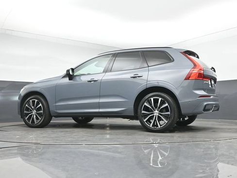 Used 2023 Volvo XC60 B5 Plus AWD/4WD image 40