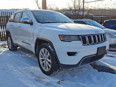 Used 2017 Jeep Grand Cherokee Limited w/ Luxury Group II image 5