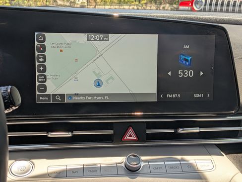 Used 2023 Hyundai Elantra Limited FWD image 31