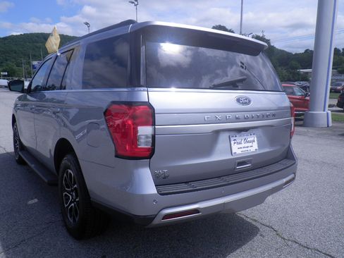 Certified 2024 Ford Expedition XLT AWD/4WD image 5
