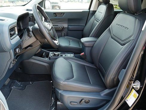 New 2025 Ford Maverick Lariat w/ Black Appearance Package AWD/4WD image 10