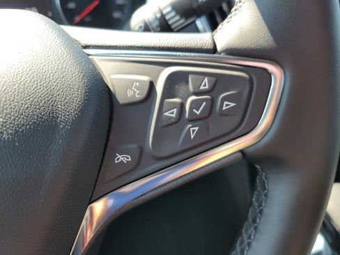 Used 2024 Chevrolet Equinox LT FWD image 24