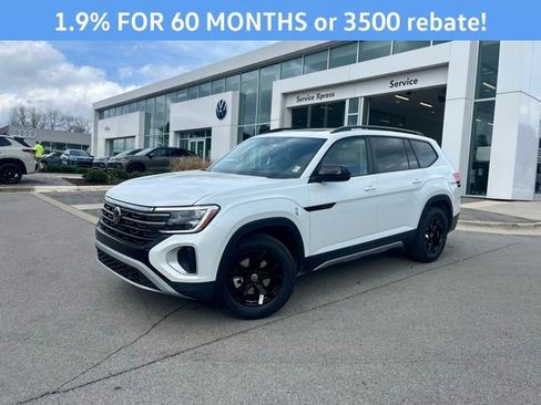 New 2026 Volkswagen Atlas Peak Edition AWD/4WD image 1