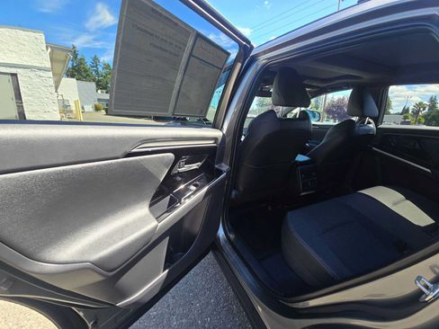 Used 2025 Toyota bZ4X AWD w/ Weather Package image 15