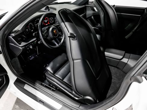 Used 2021 Porsche 911 Carrera S image 24