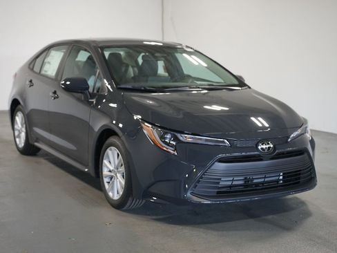 New 2026 Toyota Corolla LE image 3