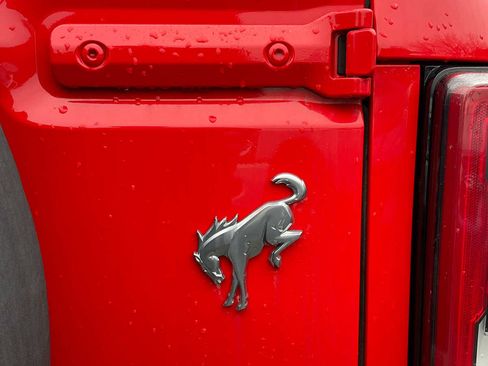 Used 2022 Ford Bronco Outer Banks image 14