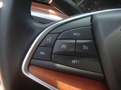 Used 2024 Cadillac XT5 Premium Luxury AWD/4WD image 11
