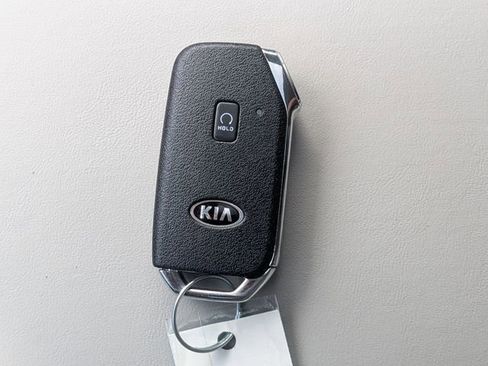 Used 2021 Kia Telluride S image 32