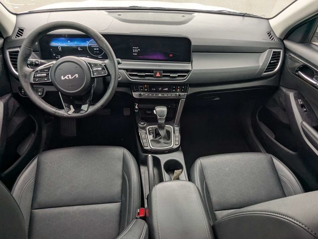 Used 2025 Kia Seltos EX w/ EX Sunroof Package AWD/4WD image 15