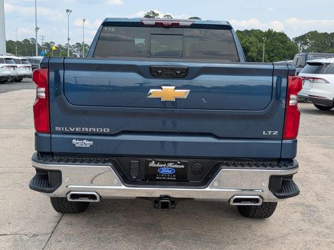 Used 2024 Chevrolet Silverado 1500 LTZ w/ Technology Package image 7
