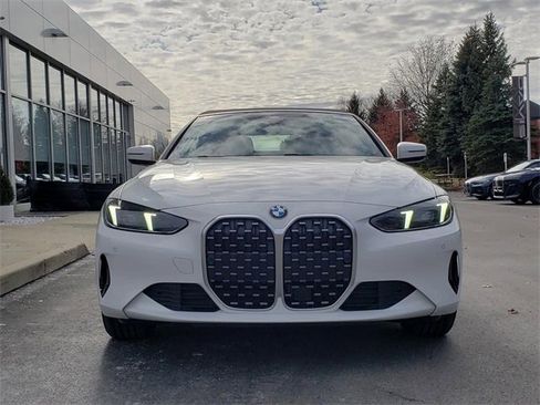 New 2026 BMW 430i xDrive Convertible w/ Premium Package image 2