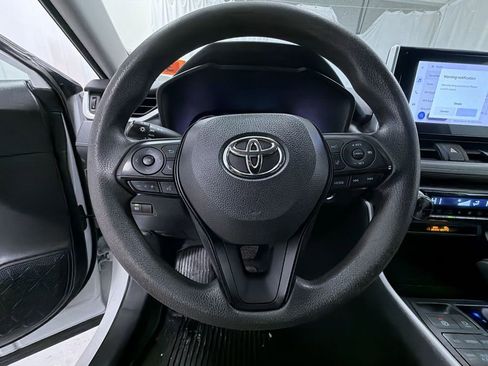 Used 2023 Toyota RAV4 XLE image 9