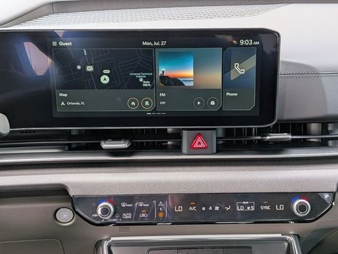 New 2027 Kia Carnival EX FWD image 21