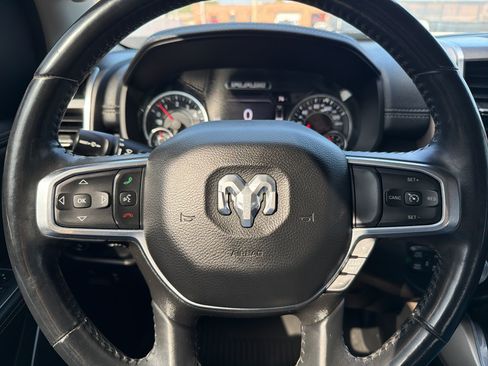 Used 2022 RAM 1500 Laramie AWD/4WD image 17