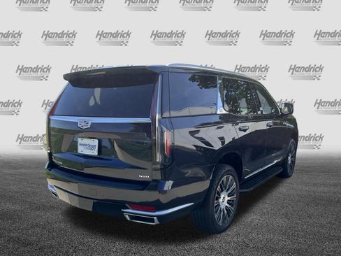 Used 2023 Cadillac Escalade Premium Luxury w/ LPO, Illumination Package AWD/4WD image 10