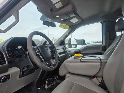 Used 2019 Ford F450 XL w/ XL Value Package image 19