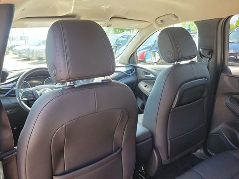 Used 2023 Buick Encore GX Select w/ Sport Touring Package FWD image 14