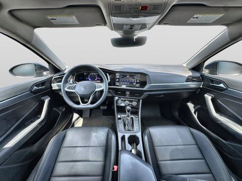 Used 2022 Volkswagen Jetta SE FWD image 17