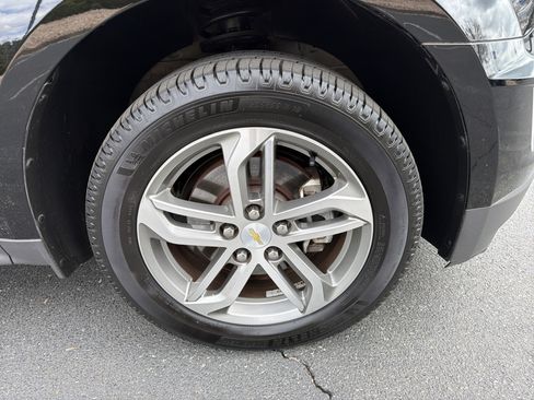 Used 2017 Chevrolet Equinox Premier w/ Enhanced Convenience Package image 12