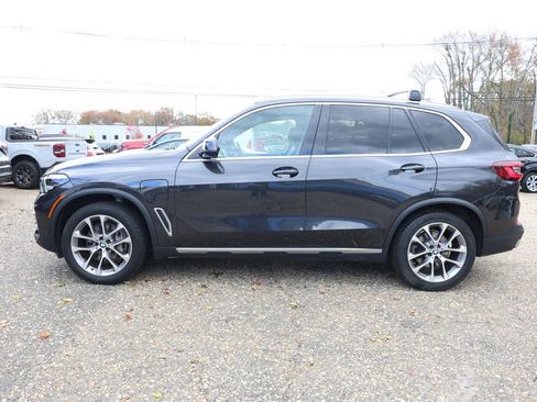Used 2021 BMW X5 xDrive45e w/ Convenience Package image 2