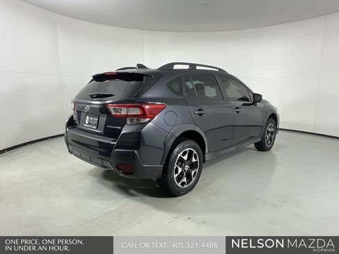 Used 2018 Subaru Crosstrek 2.0i Premium image 7