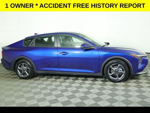 Used 2025 Kia K4 FWD image 2