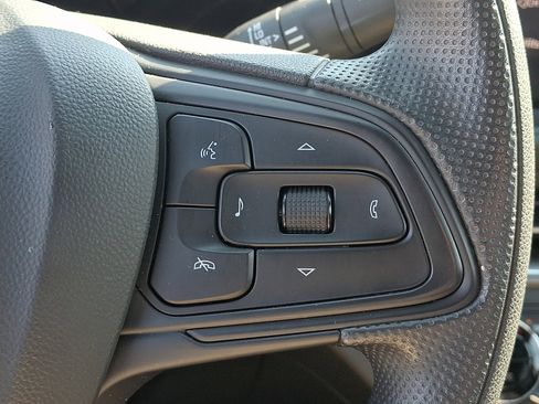 Used 2024 Buick Envista Preferred w/ Advanced Safety Package FWD image 23