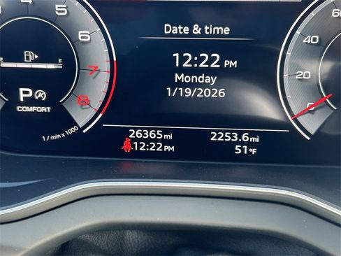 Used 2025 Audi Q5 2.0T Premium image 39