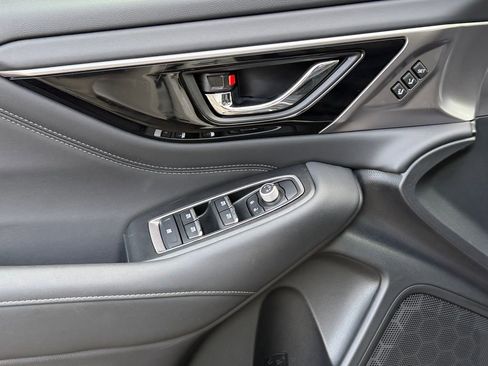 Used 2023 Subaru Outback Limited image 15