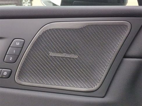 New 2026 Volvo XC60 B5 Plus w/ Protection Package Premier image 30