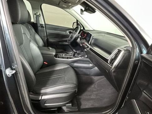 Used 2025 Kia Sorento S w/ Panoramic Sunroof Package AWD/4WD image 31
