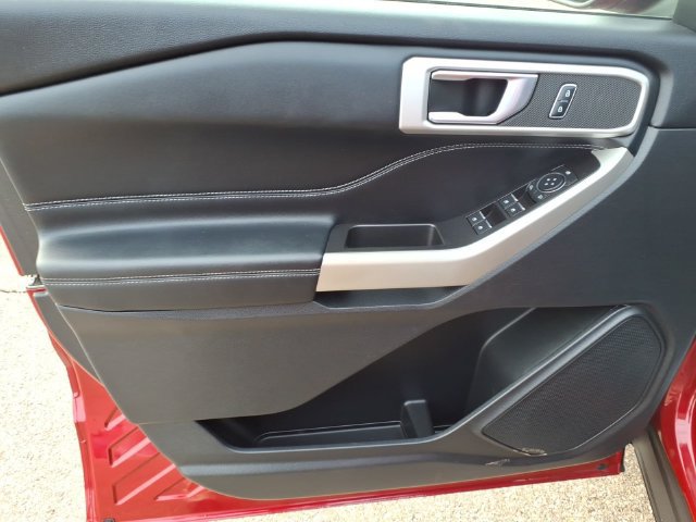 Certified 2020 Ford Explorer XLT w/ Equipment Group 202A AWD/4WD image 12