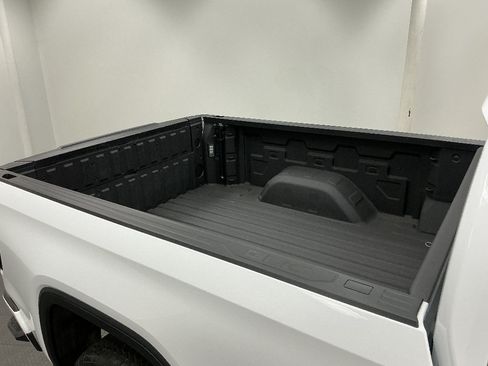Used 2023 GMC Sierra 1500 Denali AWD/4WD image 34