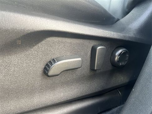 Used 2023 Subaru Ascent Limited w/ Technology Package image 28