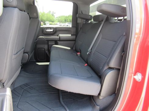 Used 2022 Chevrolet Silverado 2500 Custom w/ Custom Convenience Package AWD/4WD image 32