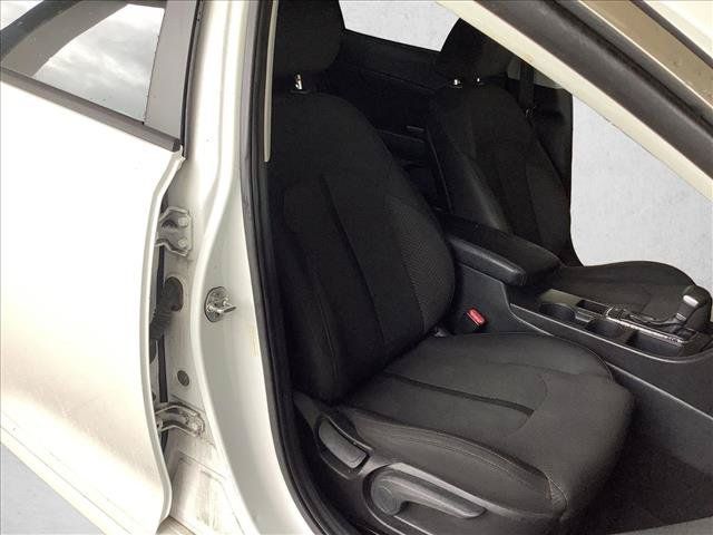 Used 2017 Kia Optima LX w/ Option Group 014 FWD image 15