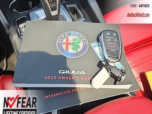 Used 2023 Alfa Romeo Giulia Sprint RWD image 16