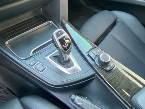 Used 2018 BMW 330i Sedan image 23