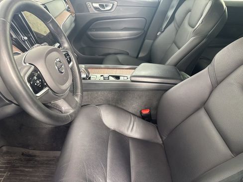 Used 2024 Volvo XC60 B5 Plus w/ Climate Package AWD/4WD image 15