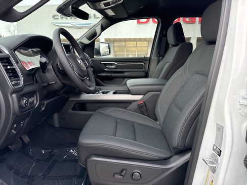 New 2026 RAM 1500 Big Horn AWD/4WD image 9