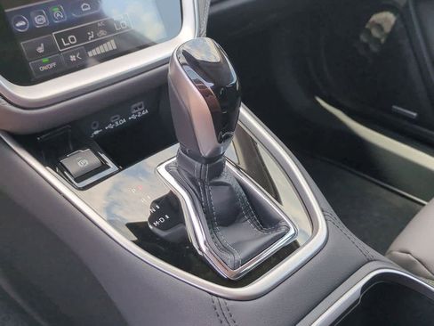 Used 2025 Subaru Outback Onyx Edition image 32