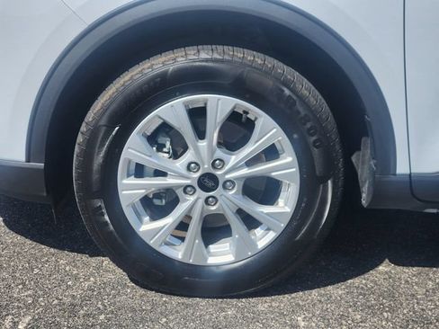Used 2025 Ford Escape Active AWD/4WD image 9