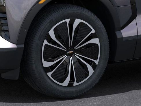New 2025 Chevrolet Blazer EV LT image 9