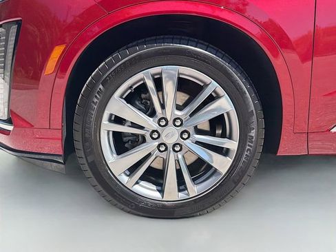 Used 2024 Cadillac XT6 Premium Luxury image 45